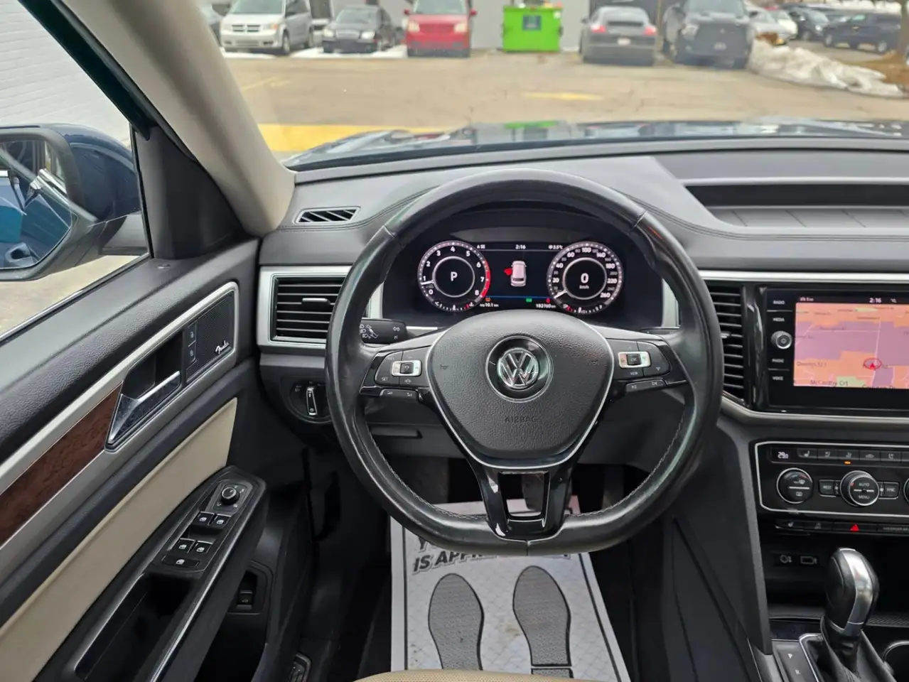 Volkswagen Atlas снимка Volkswagen Atlas