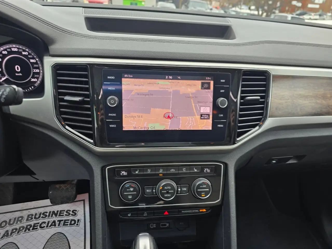 Volkswagen Atlas снимка Volkswagen Atlas