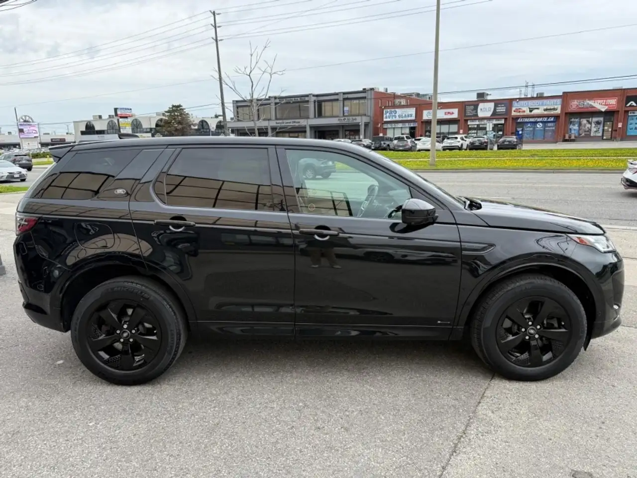 Land Rover Discovery Sport снимка Land Rover Discovery Sport