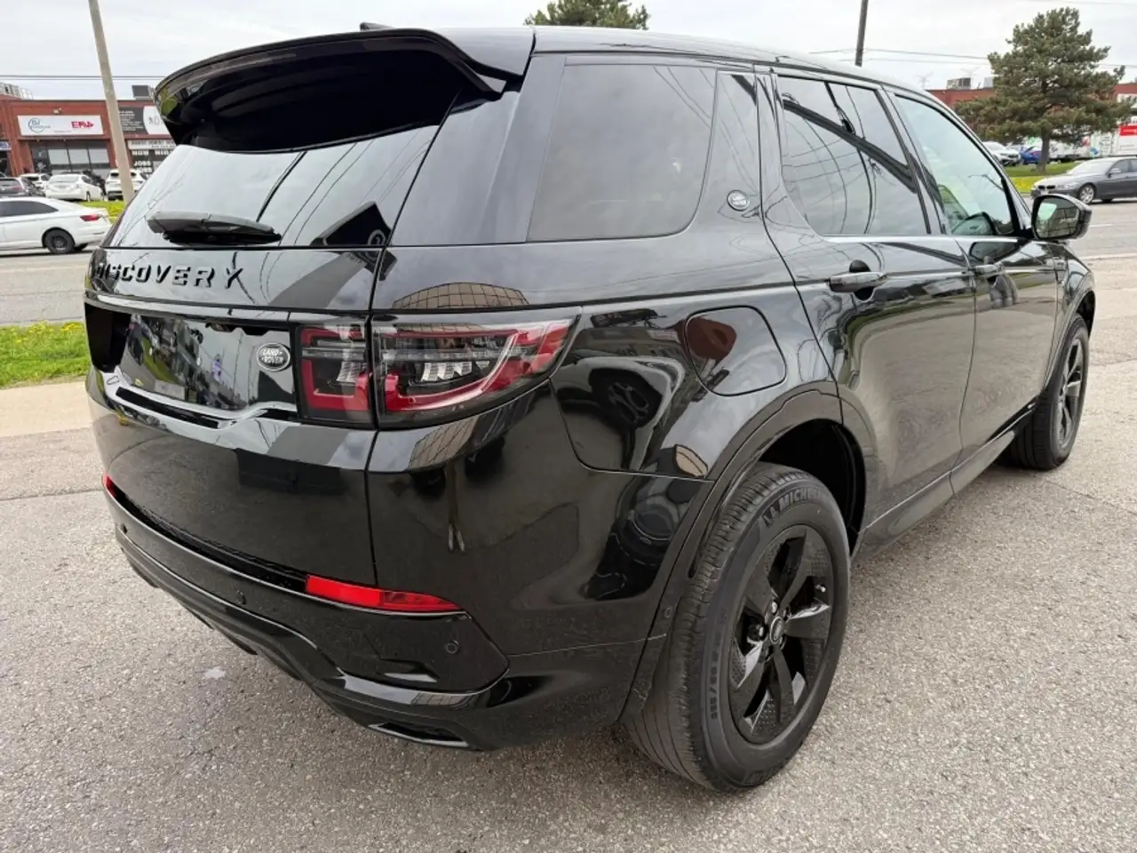 Land Rover Discovery Sport снимка Land Rover Discovery Sport