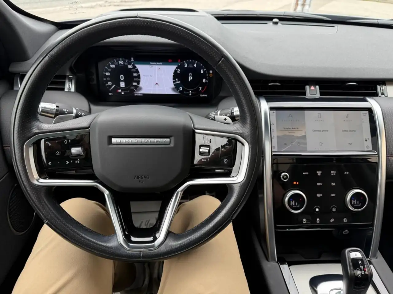 Land Rover Discovery Sport снимка Land Rover Discovery Sport