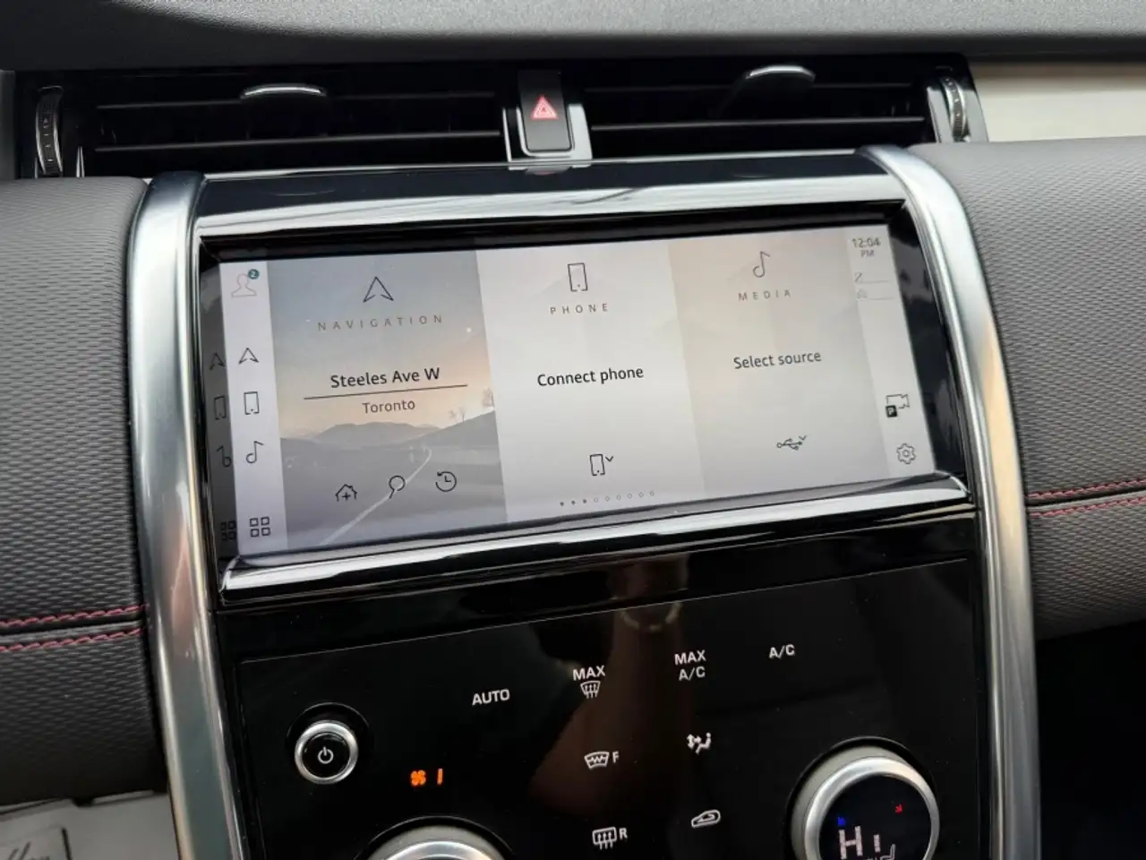 Land Rover Discovery Sport снимка Land Rover Discovery Sport