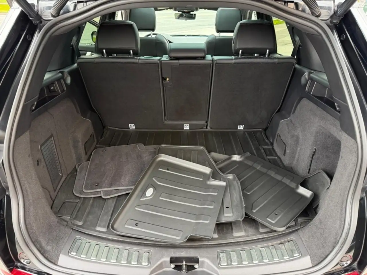 Land Rover Discovery Sport снимка Land Rover Discovery Sport