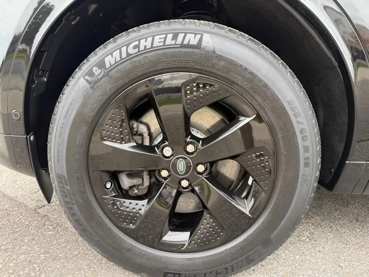 Land Rover Discovery Sport снимка Land Rover Discovery Sport