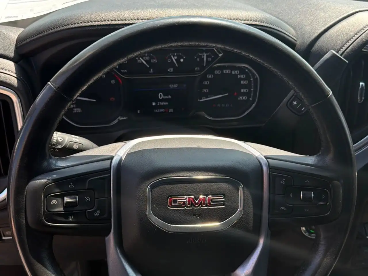GMC Sierra 1500 fotografie GMC Sierra 1500