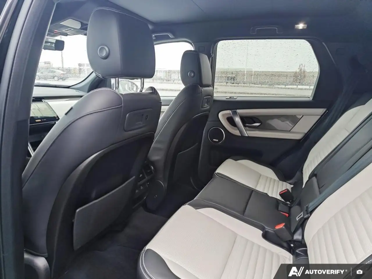 Land Rover Discovery Sport fotografie Land Rover Discovery Sport