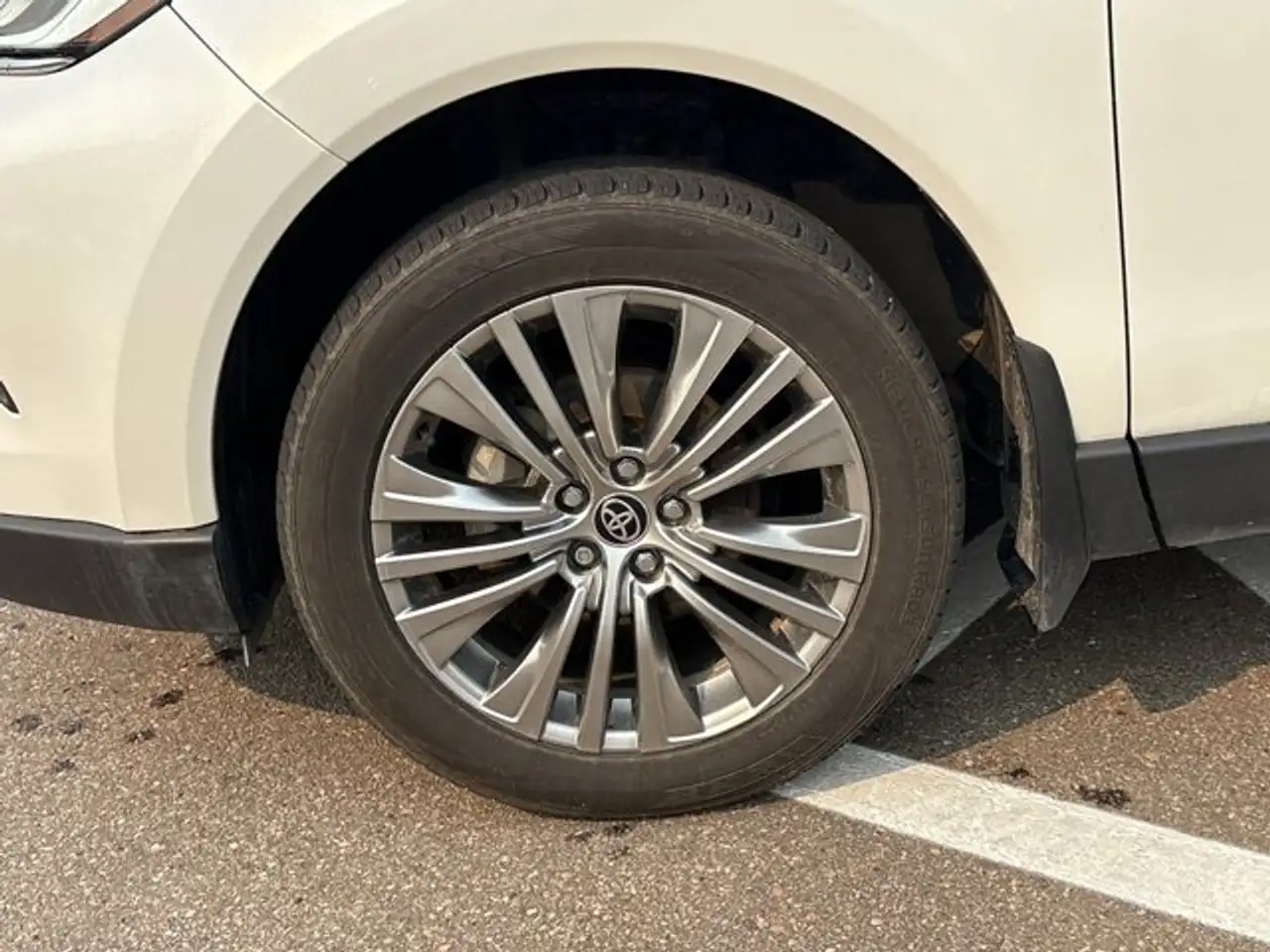 Toyota Venza снимка Toyota Venza