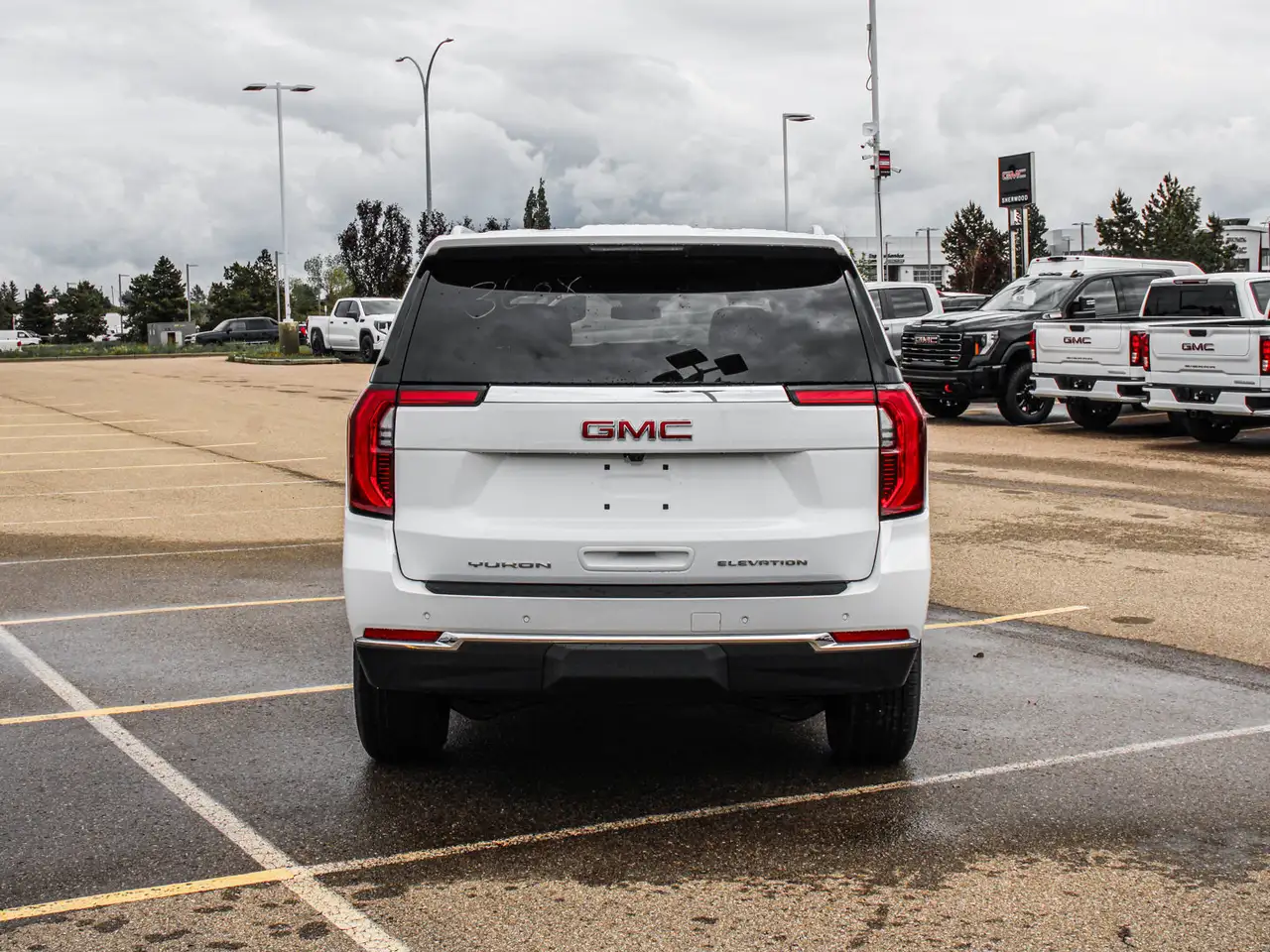 GMC Yukon photo GMC Yukon