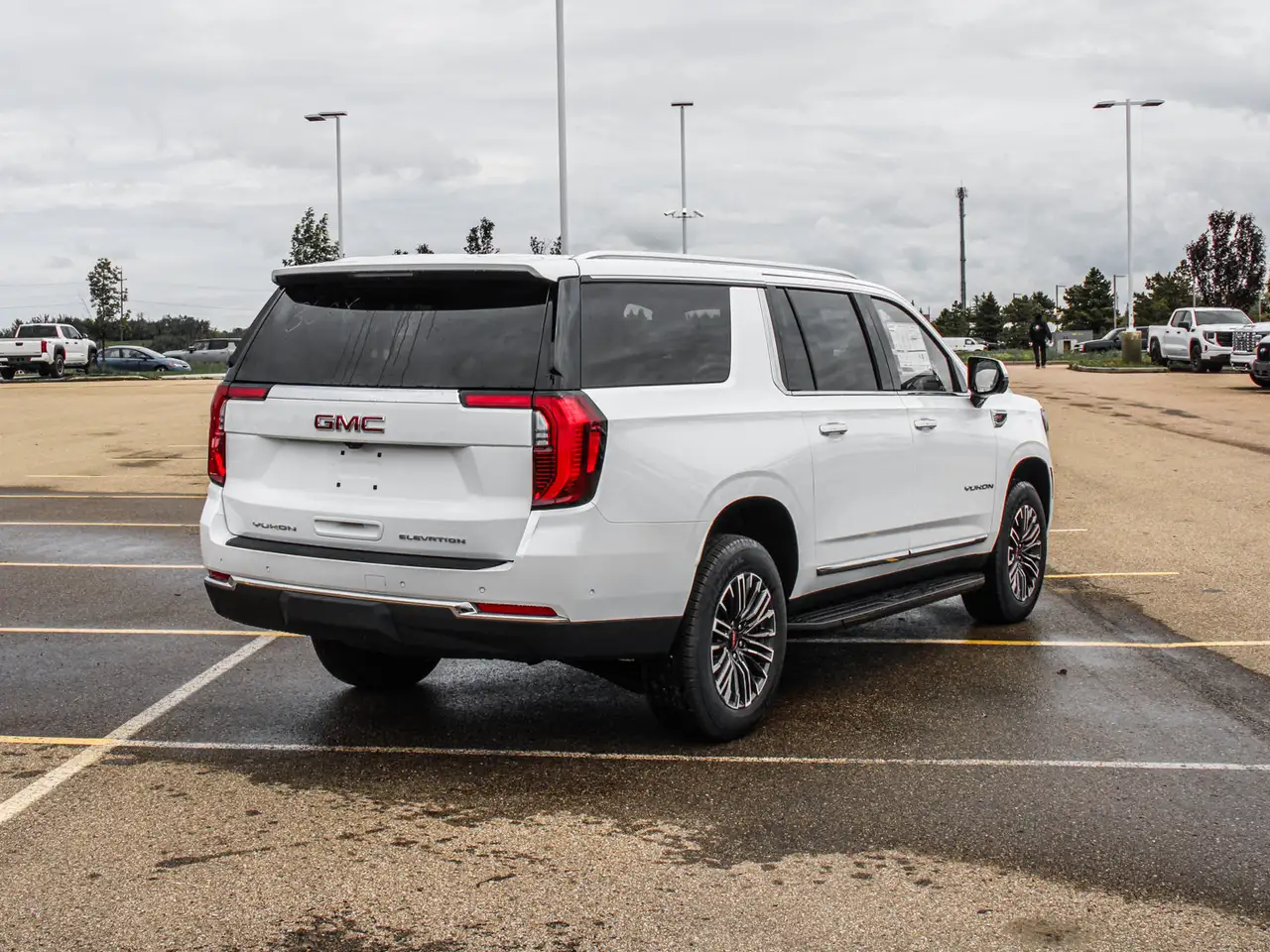 GMC Yukon photo GMC Yukon