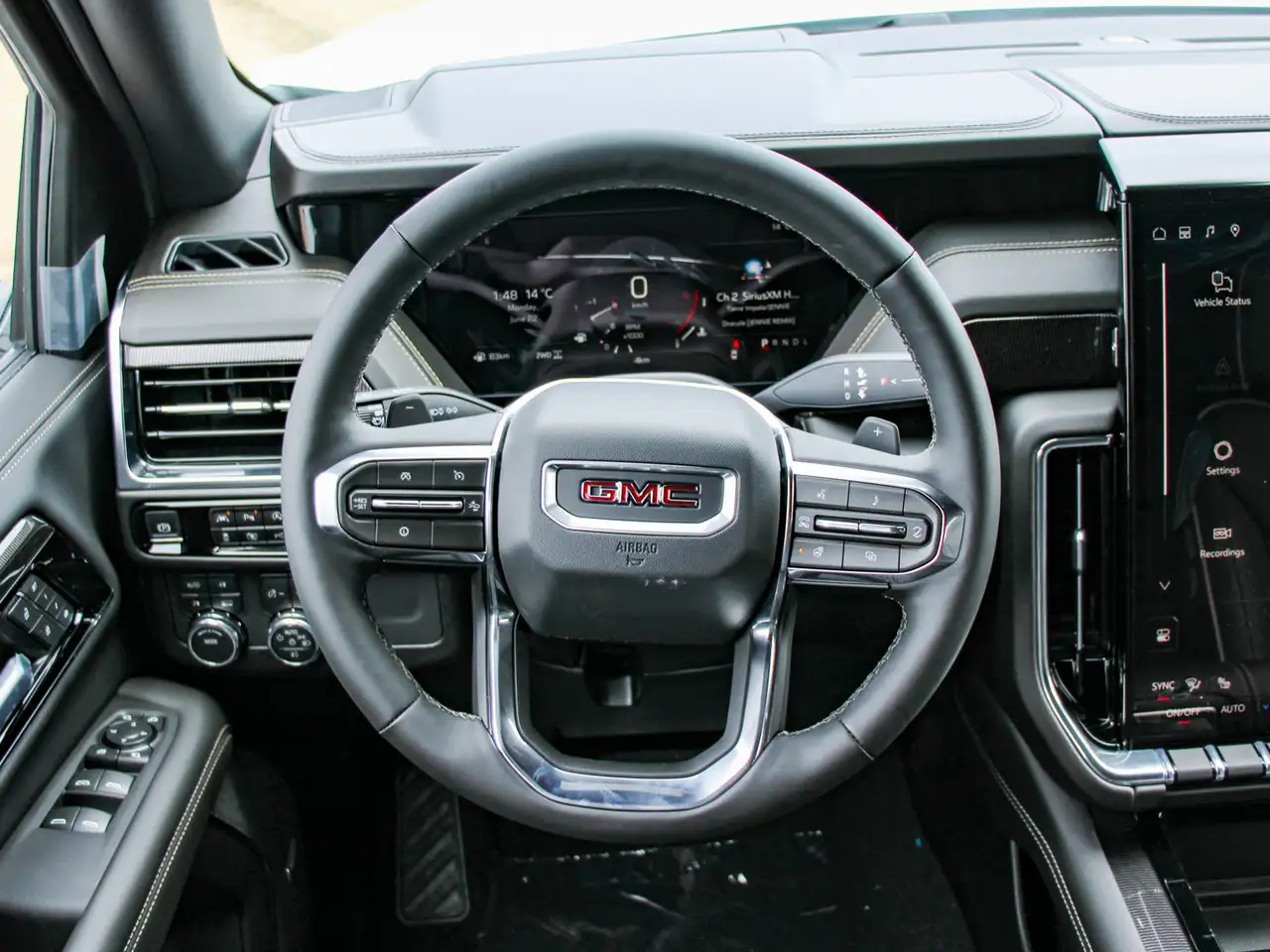 GMC Yukon photo GMC Yukon