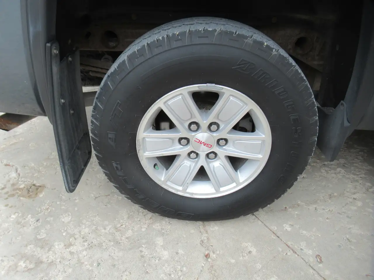 GMC Sierra 1500 снимка GMC Sierra 1500