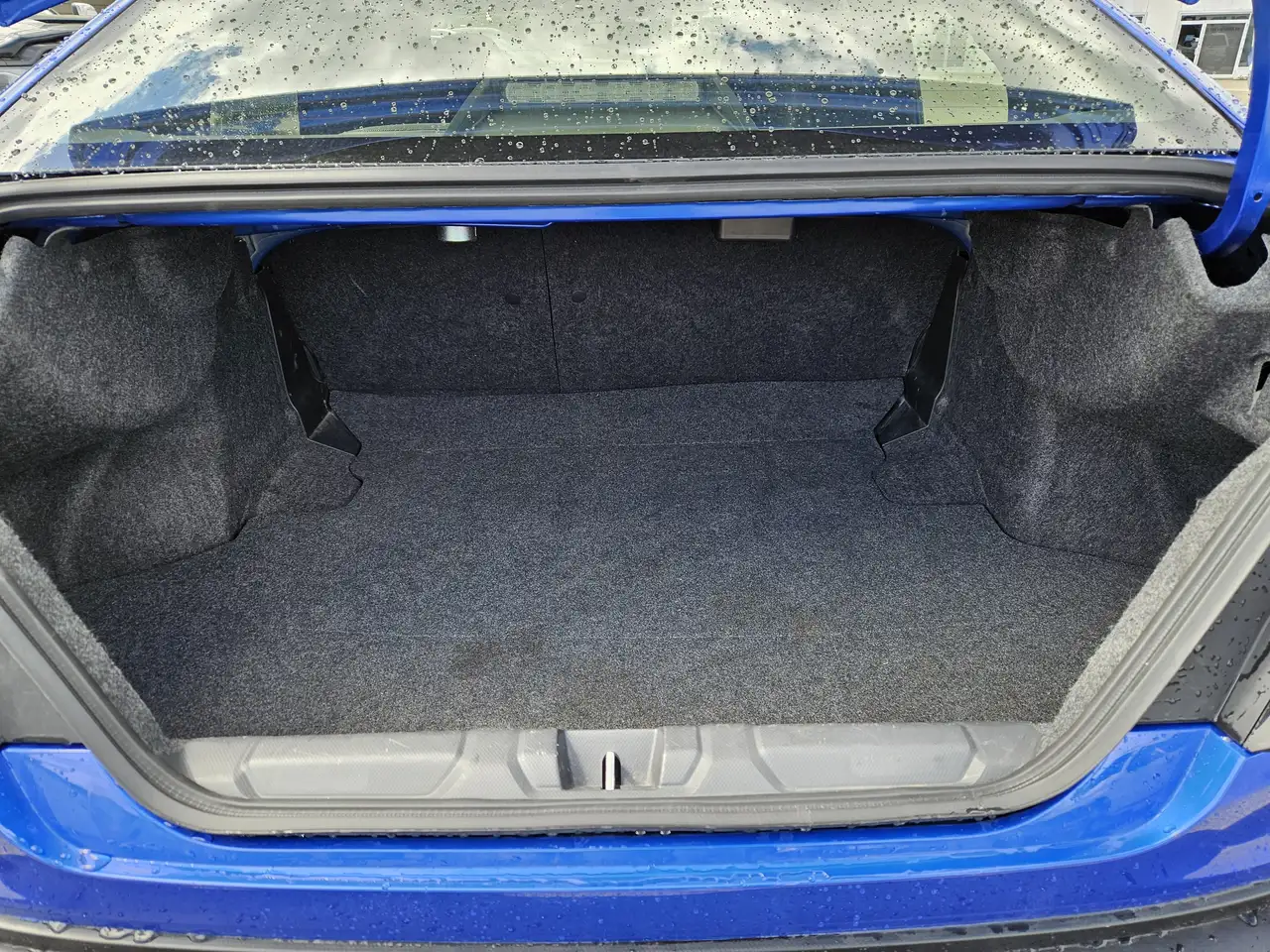 Subaru WRX снимка Subaru WRX