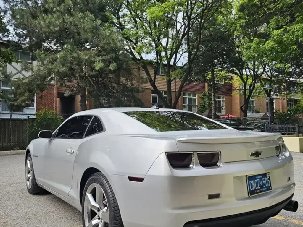 Chevrolet Camaro снимка Chevrolet Camaro