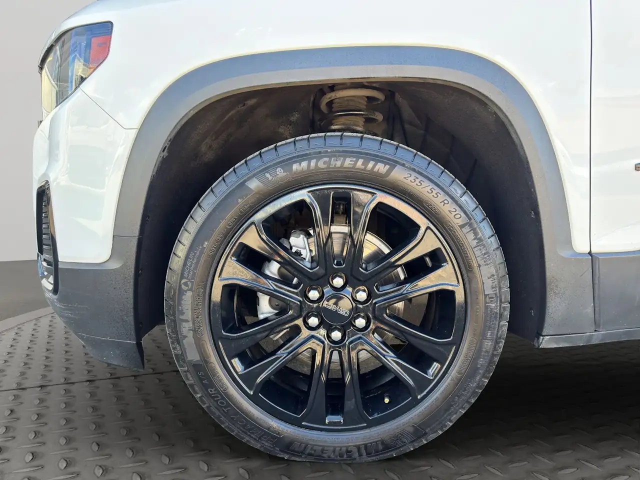 GMC Acadia photo GMC Acadia