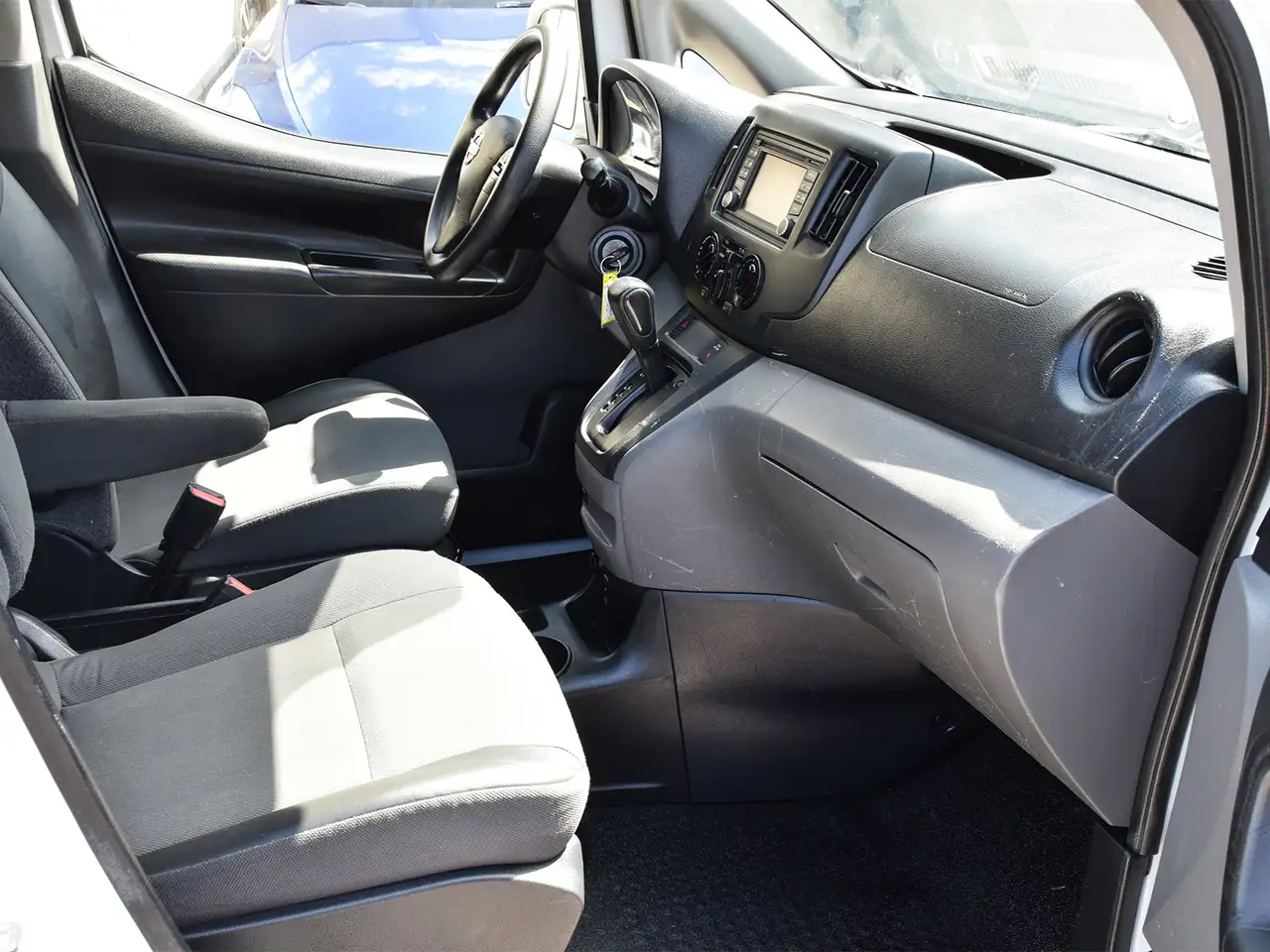 Nissan NV200 снимка Nissan NV200