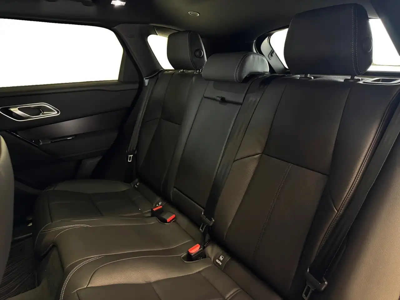 Land Rover Range Rover Velar снимка Land Rover Range Rover Velar