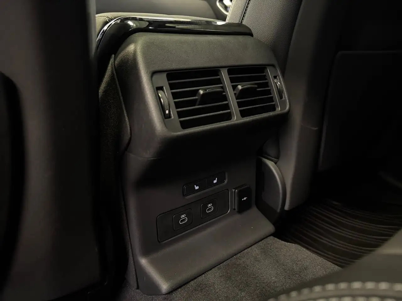 Land Rover Range Rover Velar снимка Land Rover Range Rover Velar