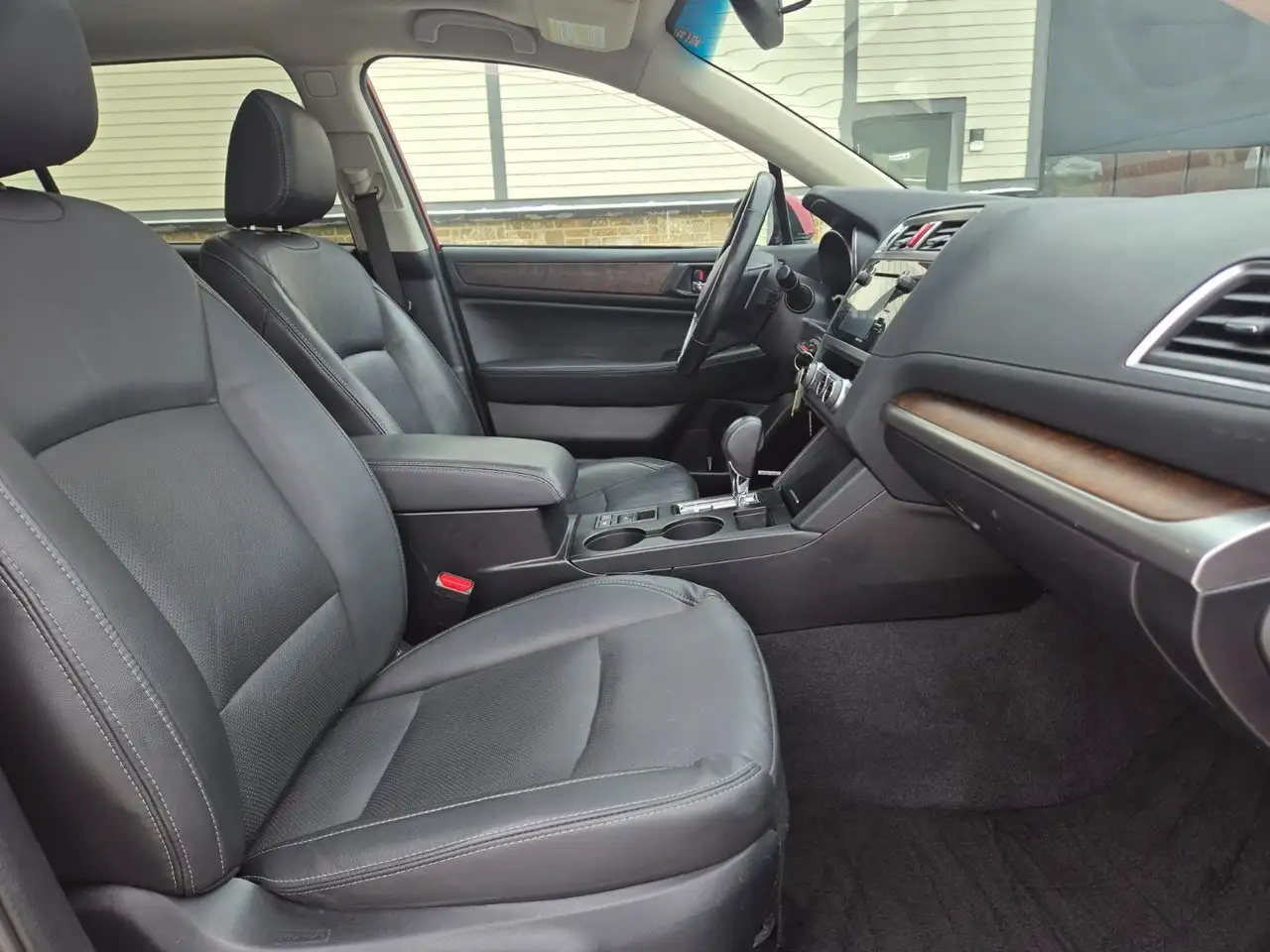 Subaru OUTBACK photo Subaru OUTBACK