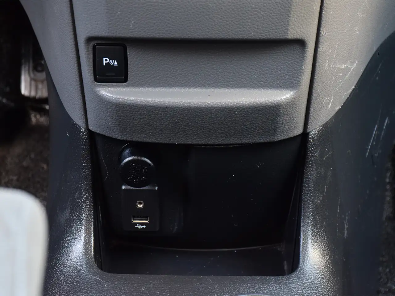 Nissan NV200 снимка Nissan NV200