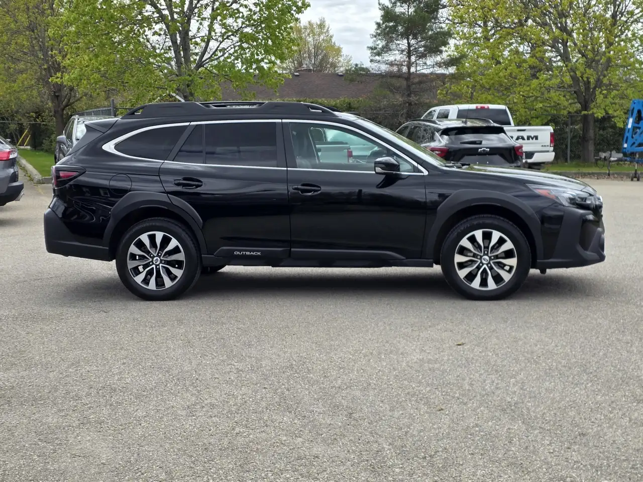Subaru OUTBACK photo Subaru OUTBACK