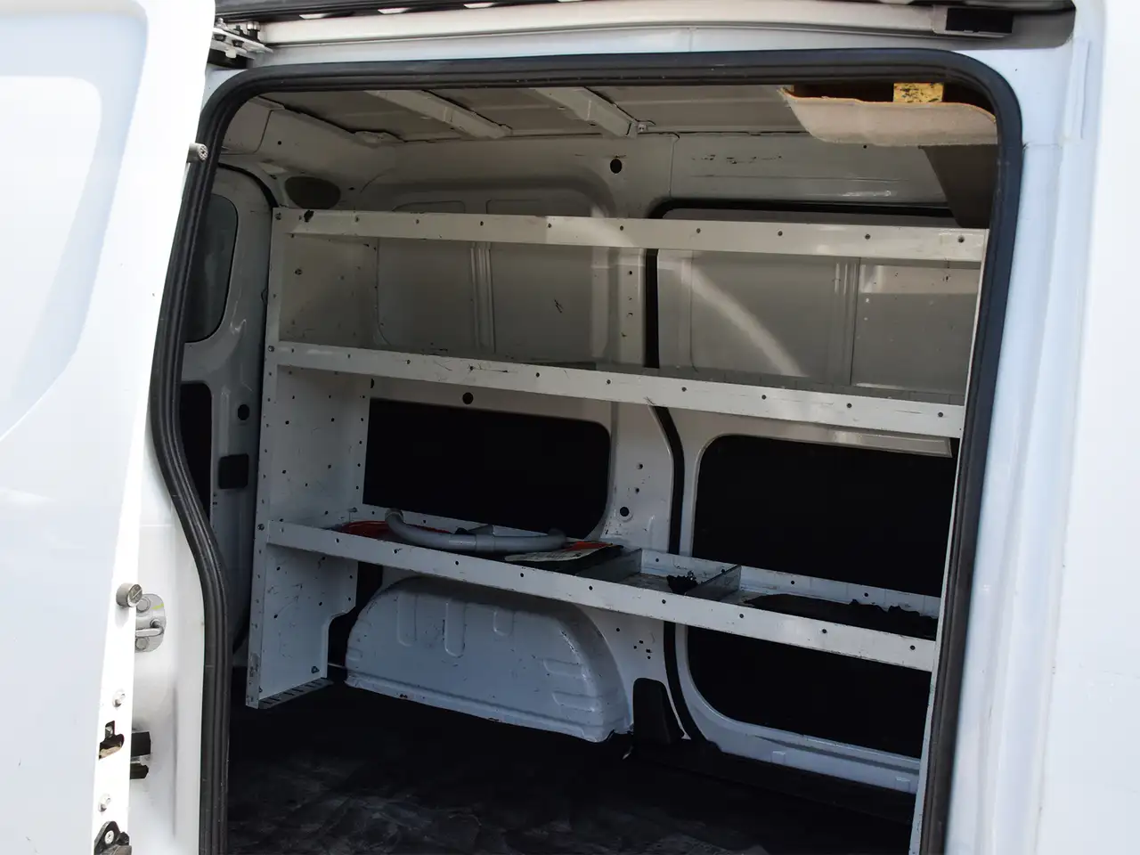 Nissan NV200 снимка Nissan NV200