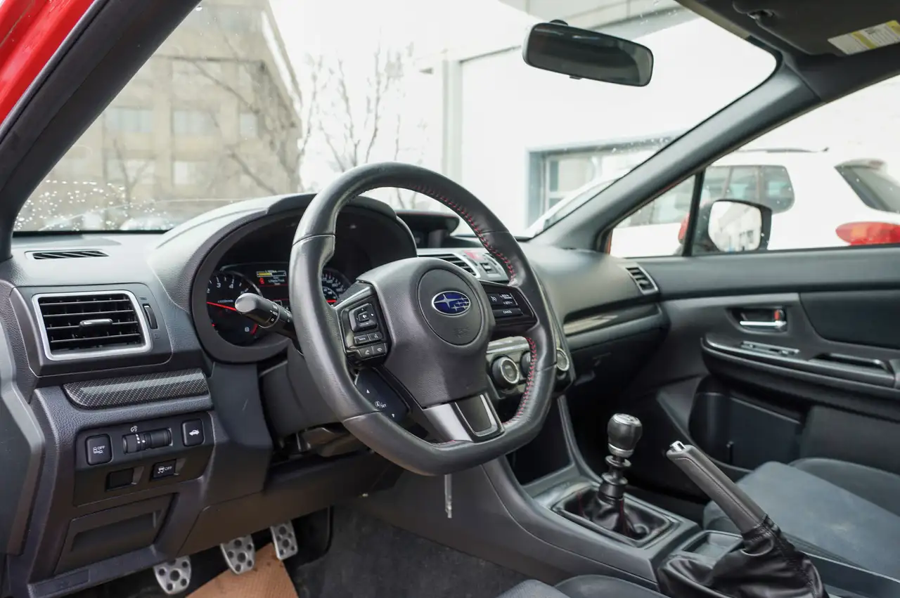 Subaru WRX снимка Subaru WRX