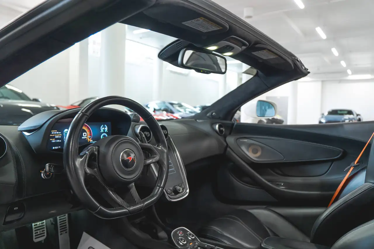 McLaren 570S photo McLaren 570S