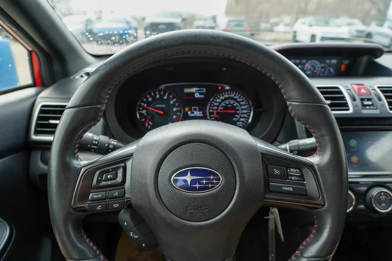 Subaru WRX снимка Subaru WRX