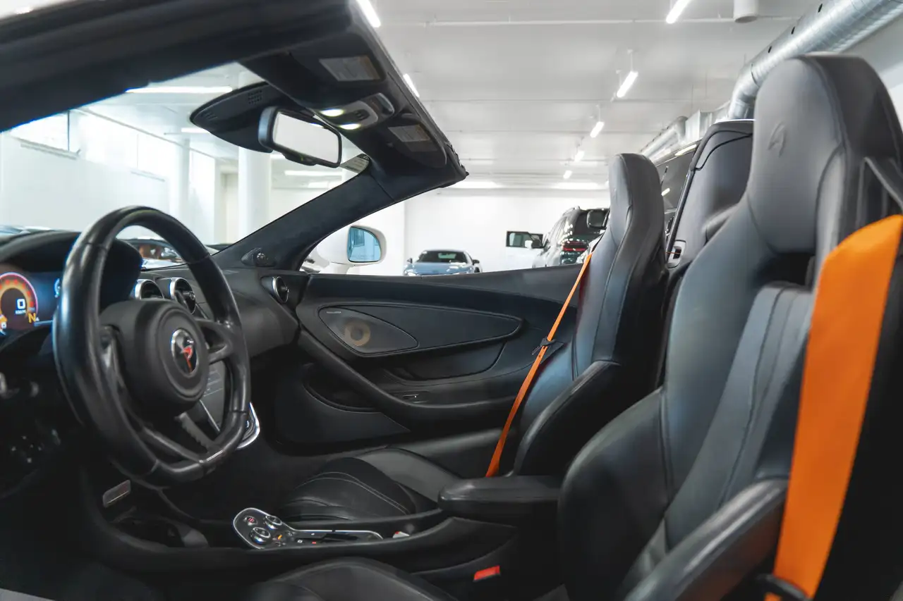McLaren 570S photo McLaren 570S