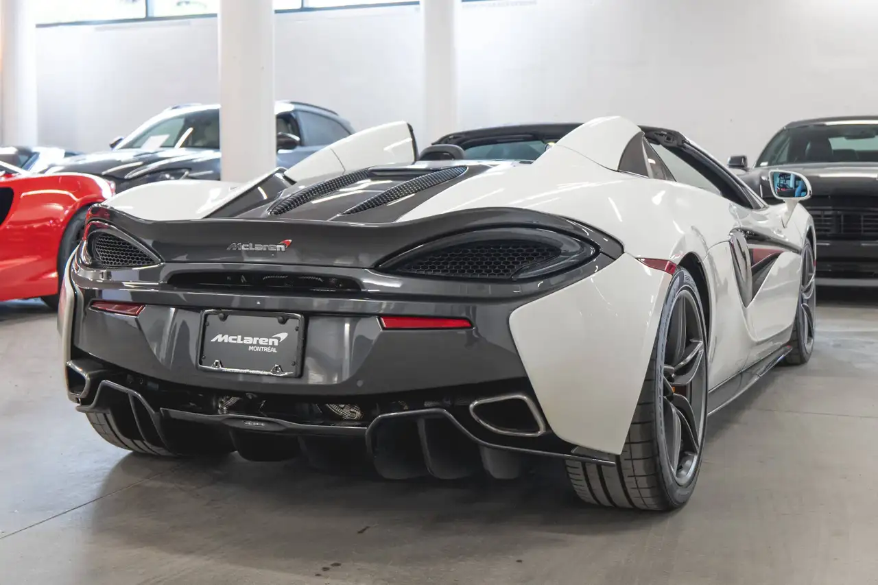 McLaren 570S photo McLaren 570S