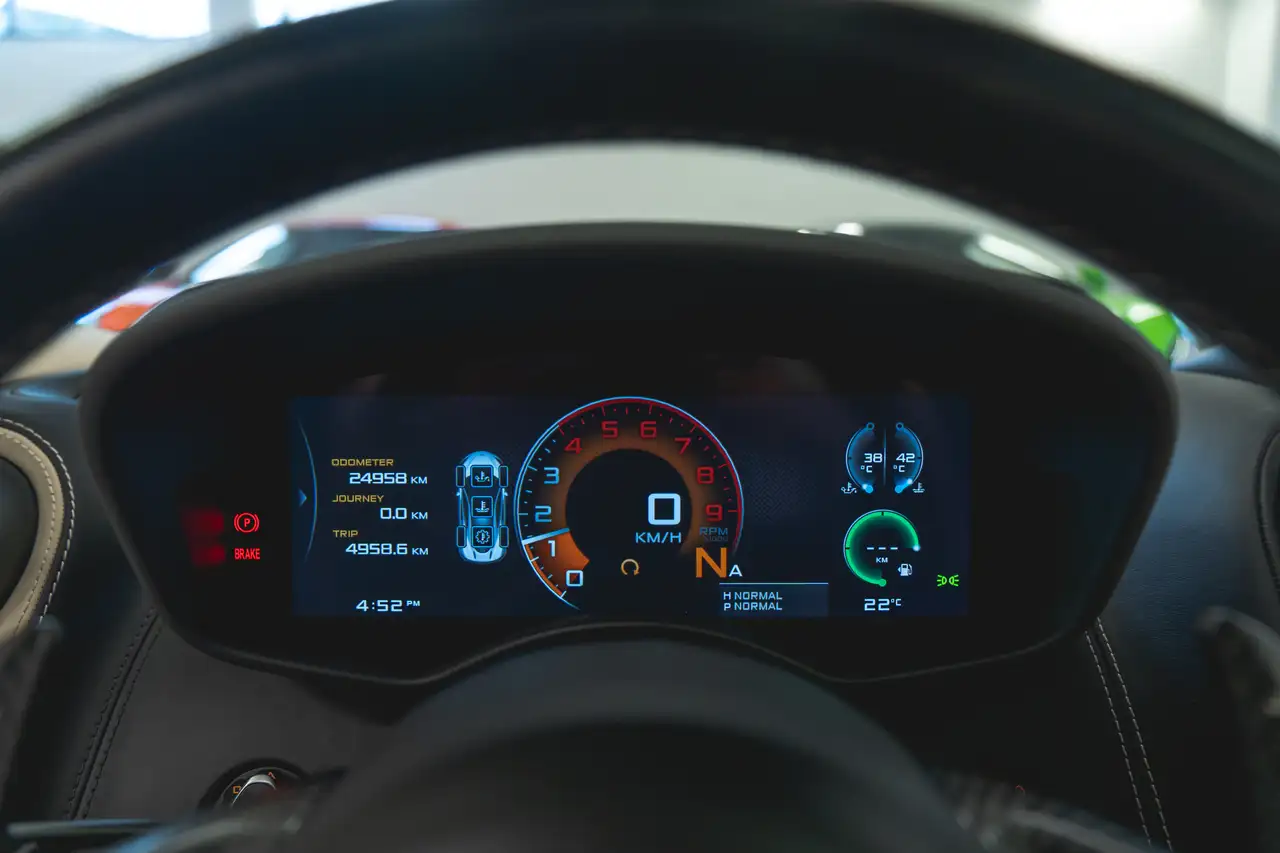 McLaren 570GT fotografie McLaren 570GT