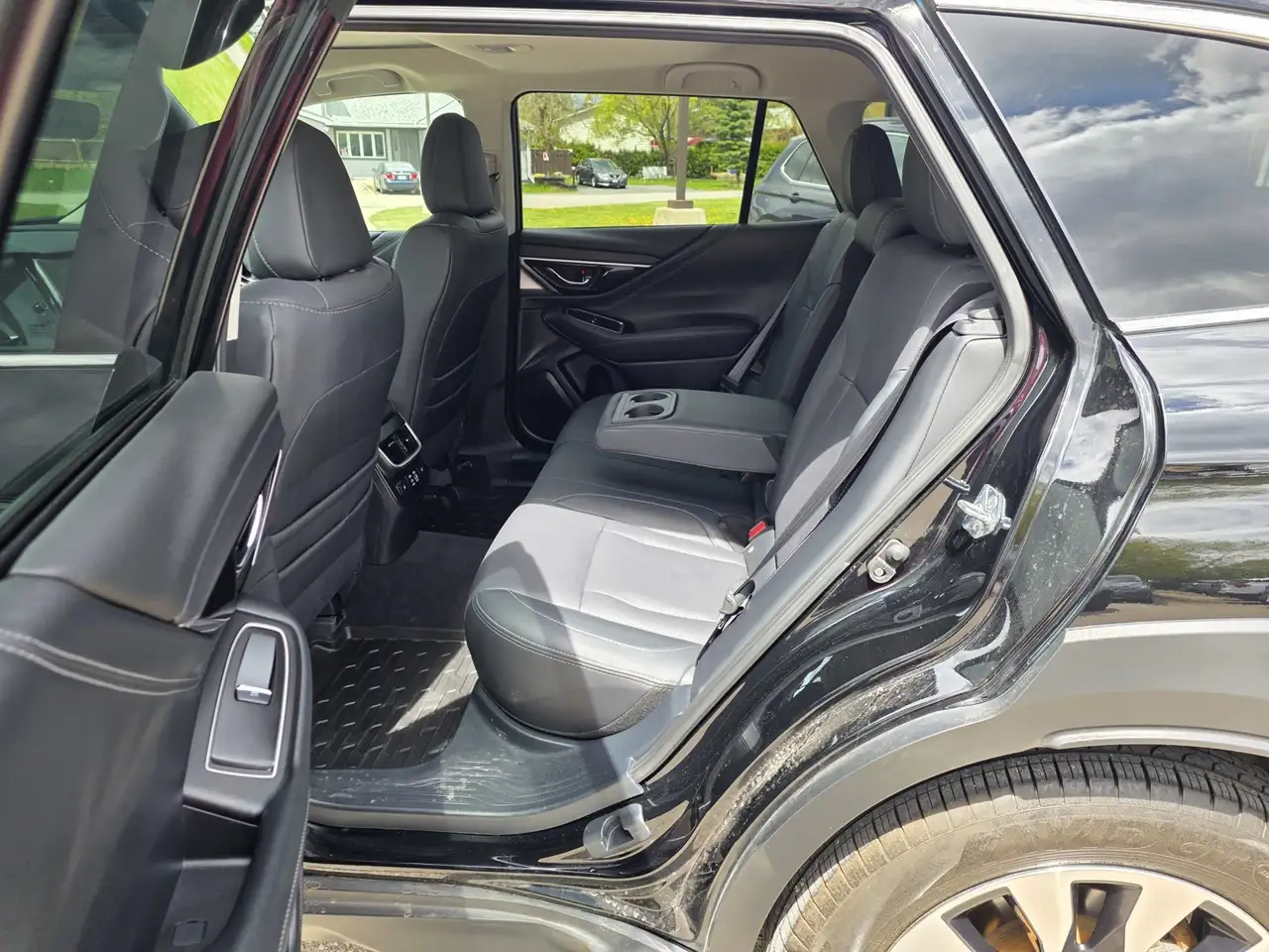 Subaru OUTBACK photo Subaru OUTBACK