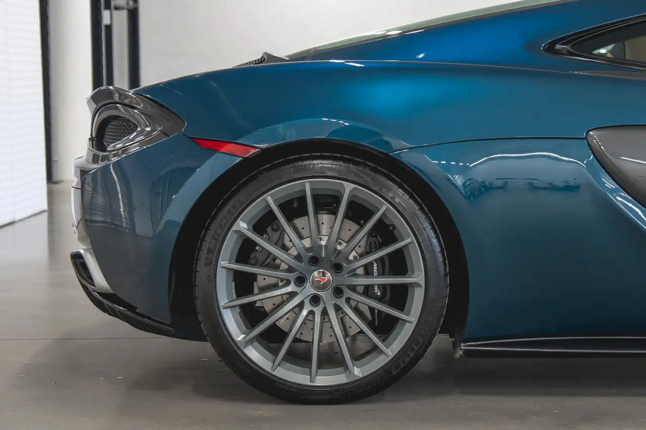 McLaren 570GT fotografie McLaren 570GT