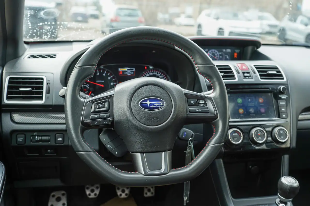 Subaru WRX снимка Subaru WRX