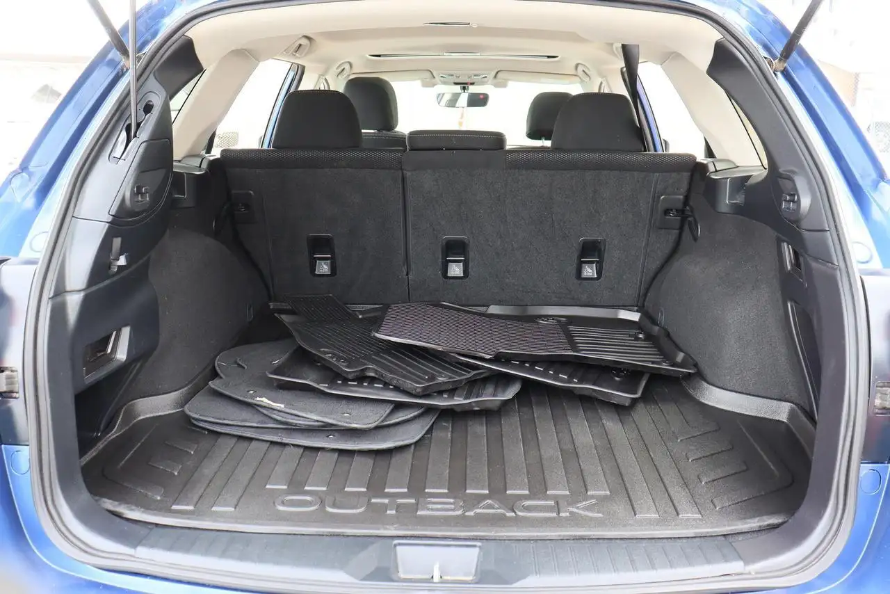 Subaru OUTBACK снимка Subaru OUTBACK