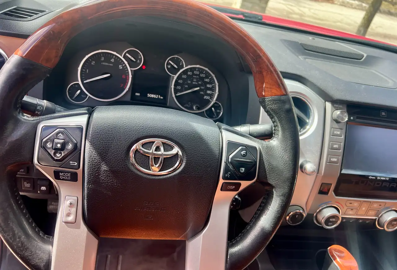 Toyota Tundra photo Toyota Tundra