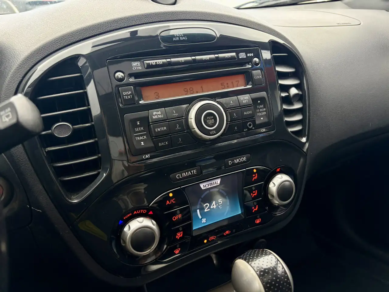 Nissan Juke photo Nissan Juke