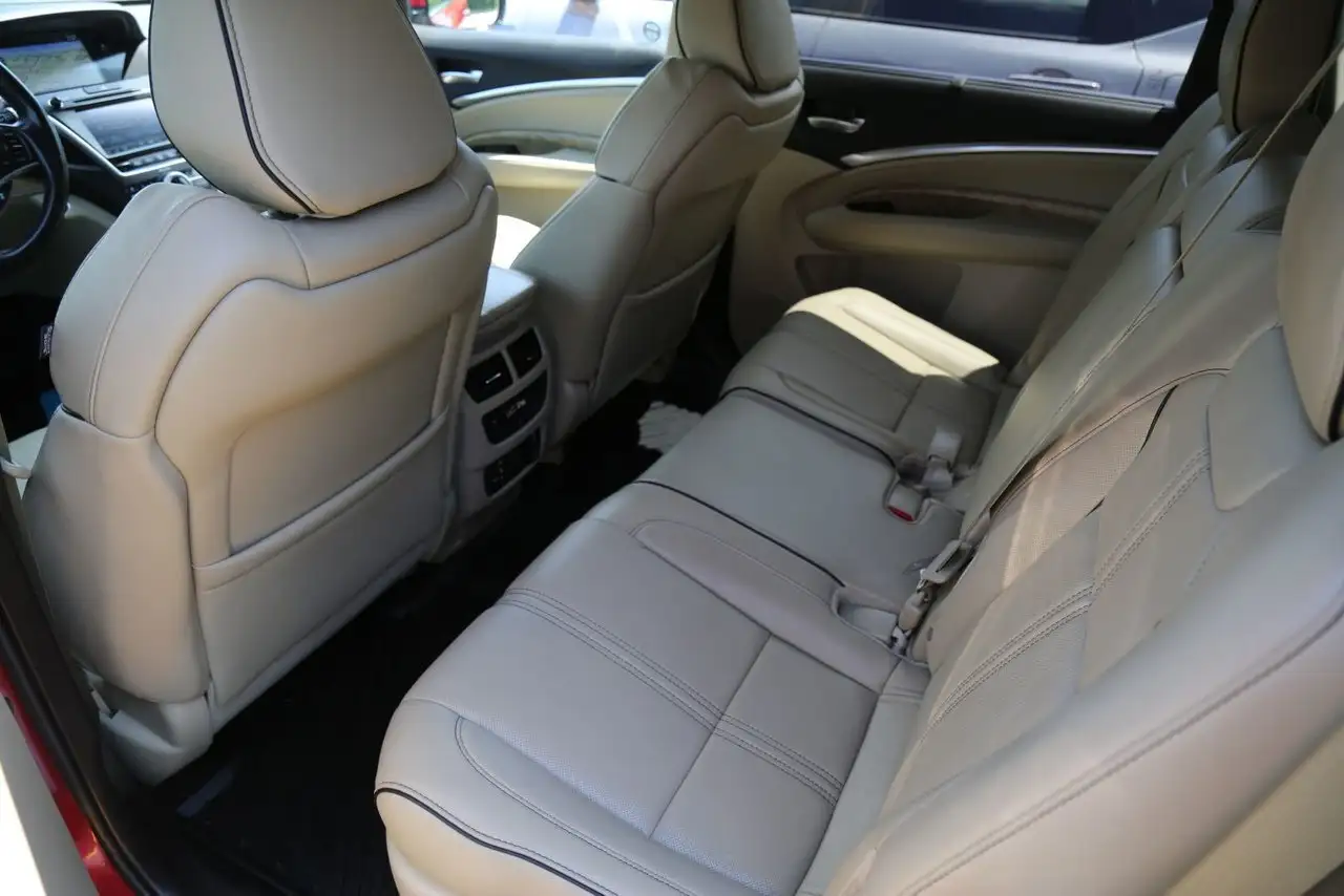 Acura MDX снимка Acura MDX
