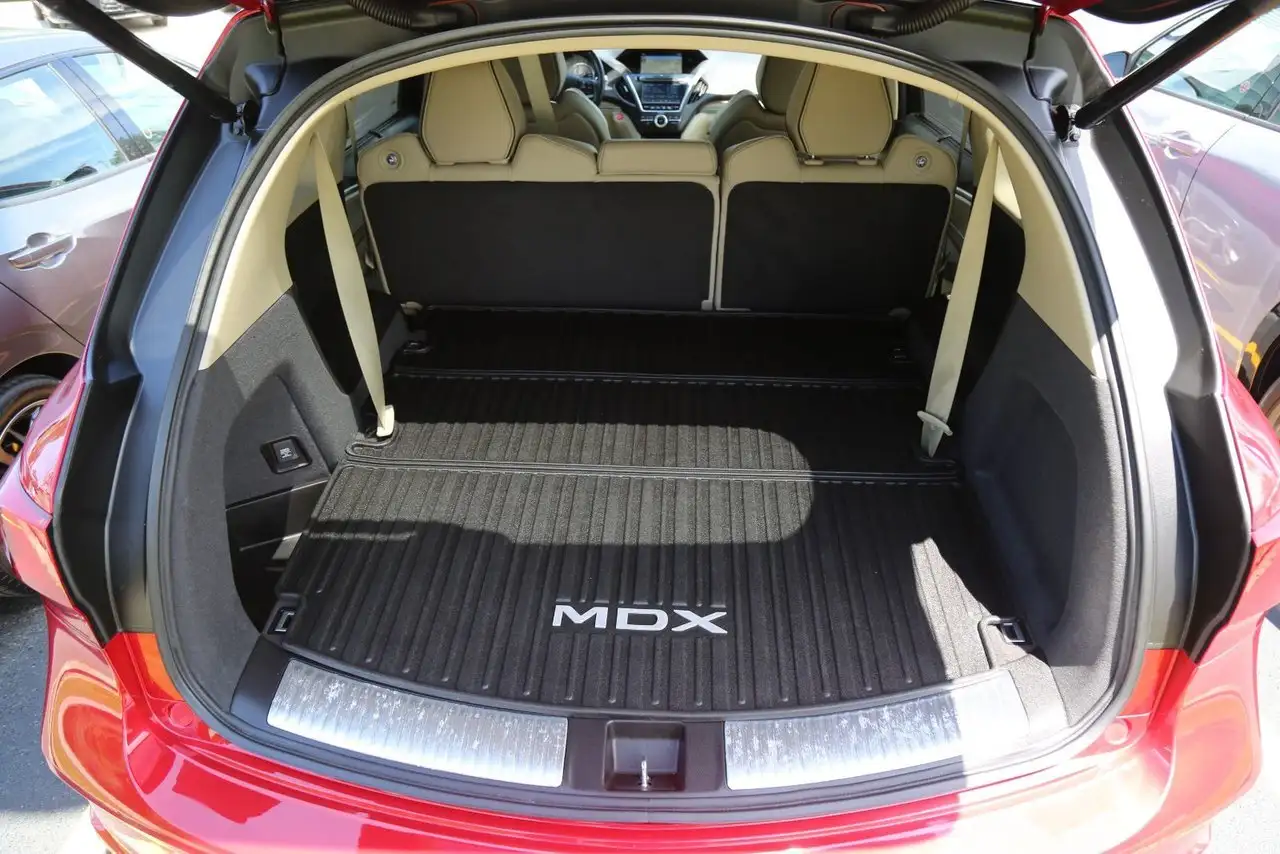 Acura MDX снимка Acura MDX