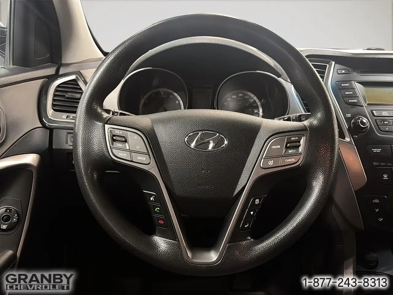 Hyundai SANTA FE снимка Hyundai SANTA FE