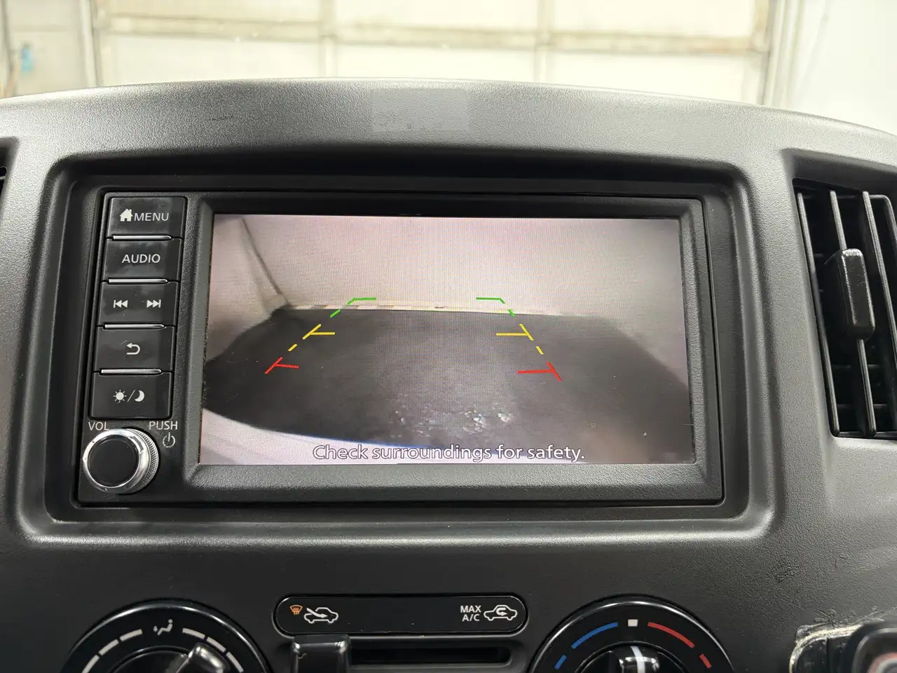 Nissan NV200 снимка Nissan NV200