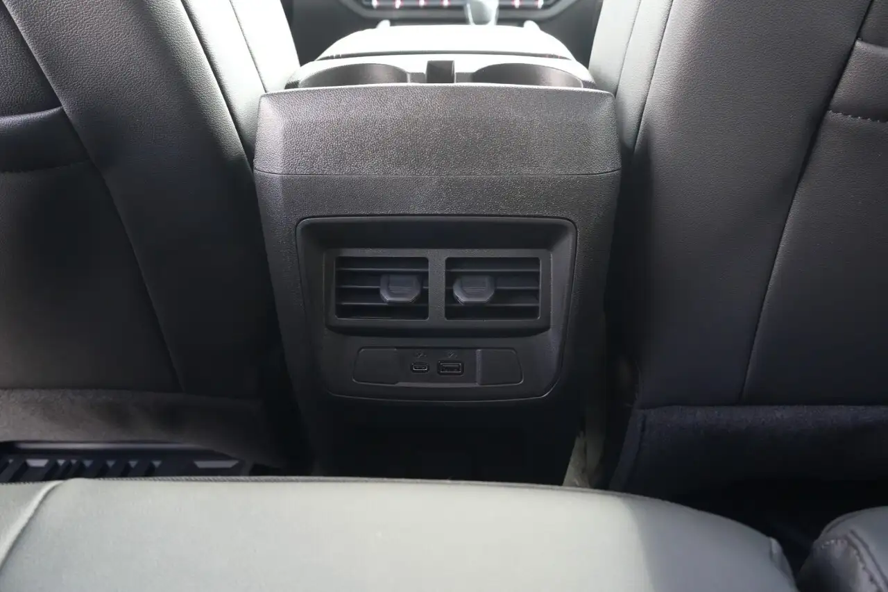 GMC Canyon снимка GMC Canyon