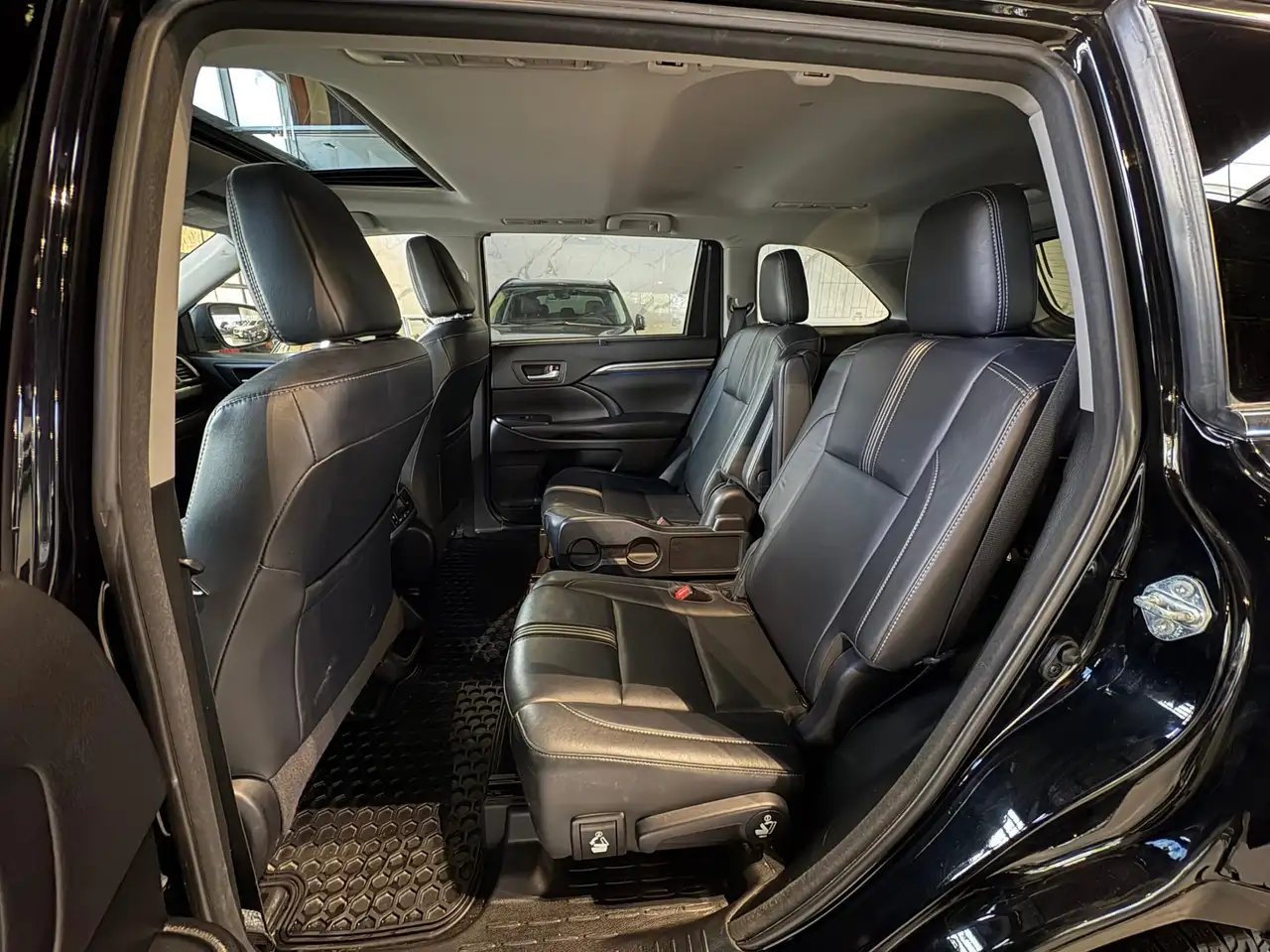 Toyota Highlander photo Toyota Highlander