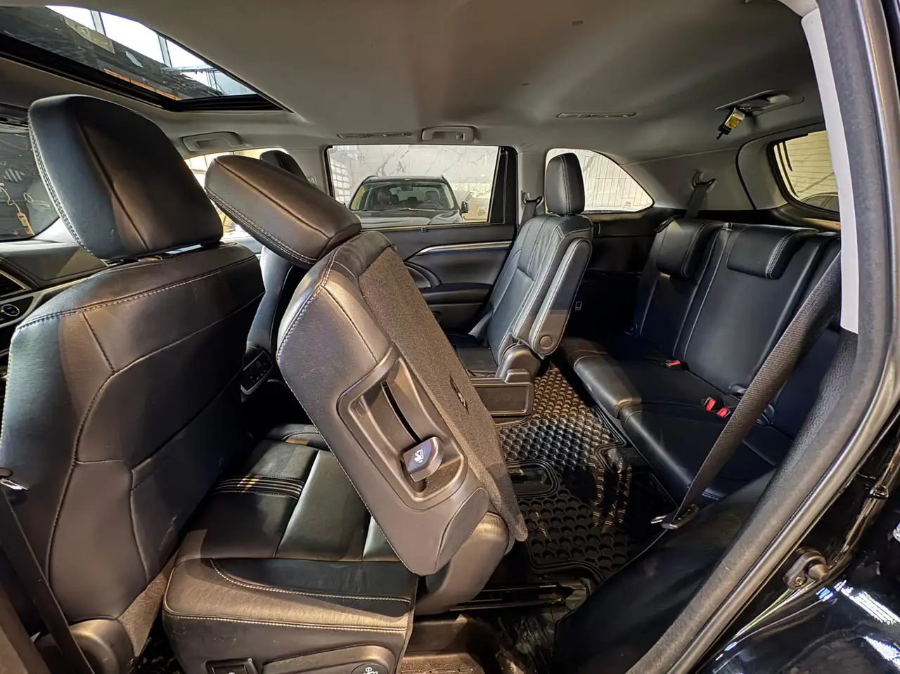 Toyota Highlander photo Toyota Highlander