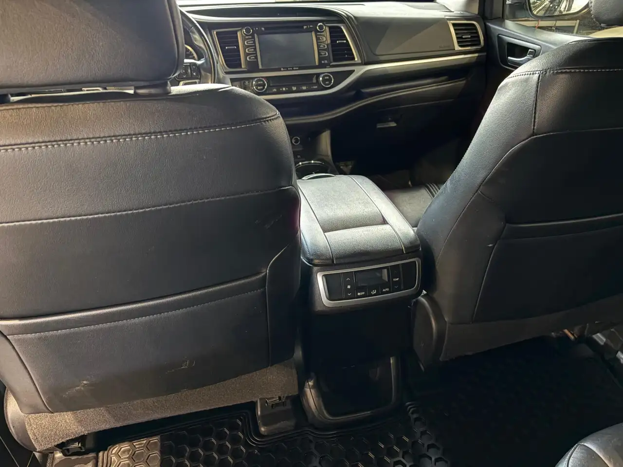 Toyota Highlander photo Toyota Highlander