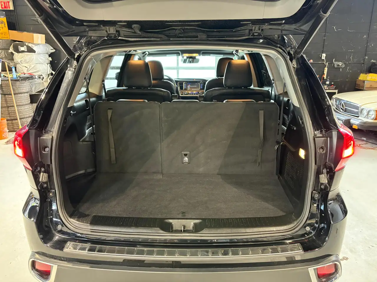 Toyota Highlander photo Toyota Highlander