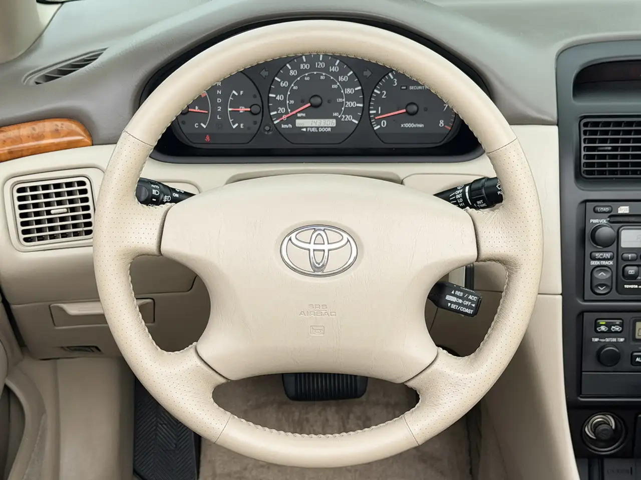 Toyota Camry photo Toyota Camry