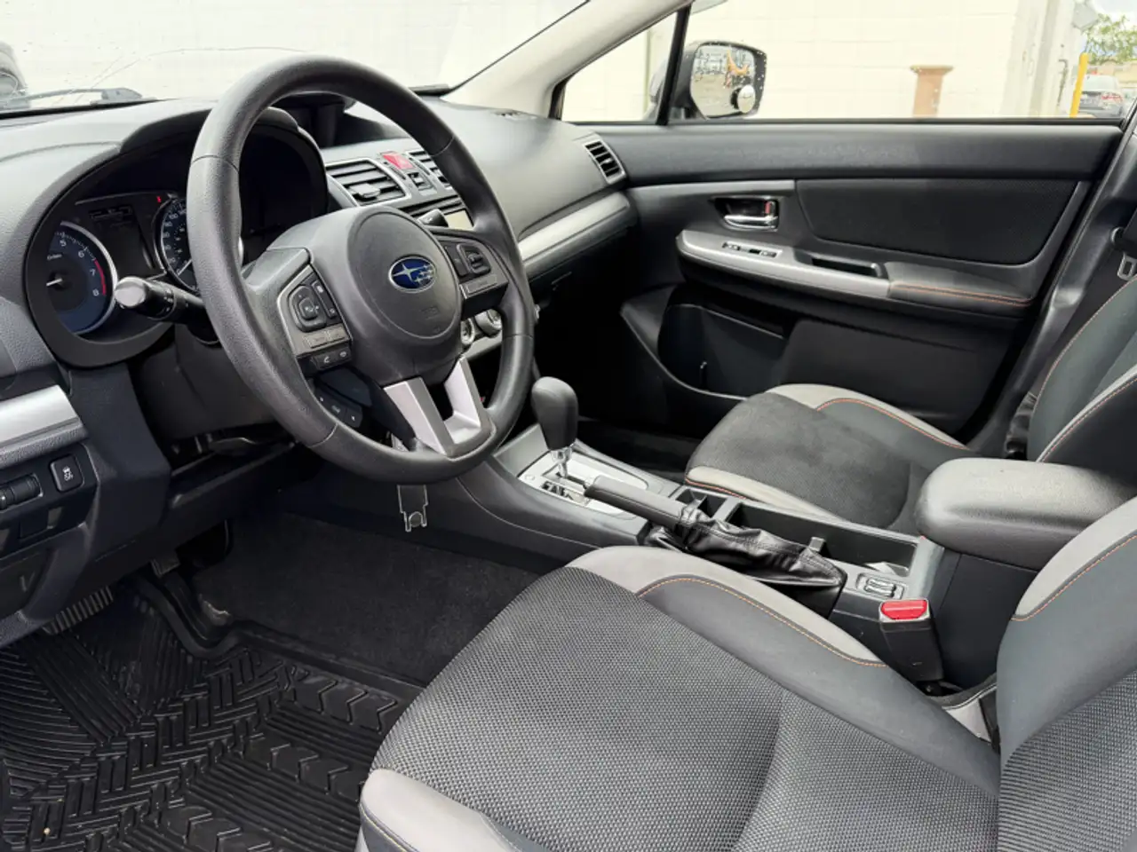 Subaru Crosstrek photo Subaru Crosstrek