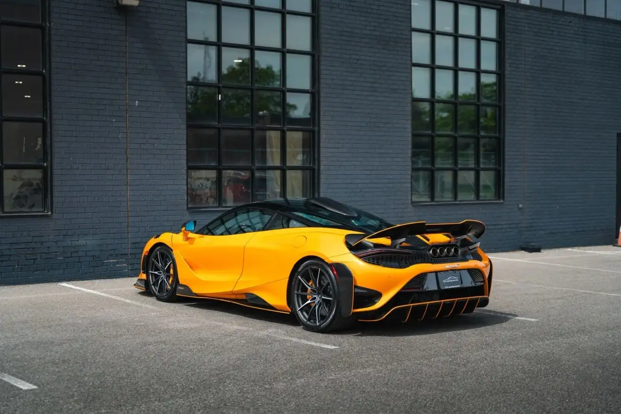 McLaren 765LT fotografie McLaren 765LT