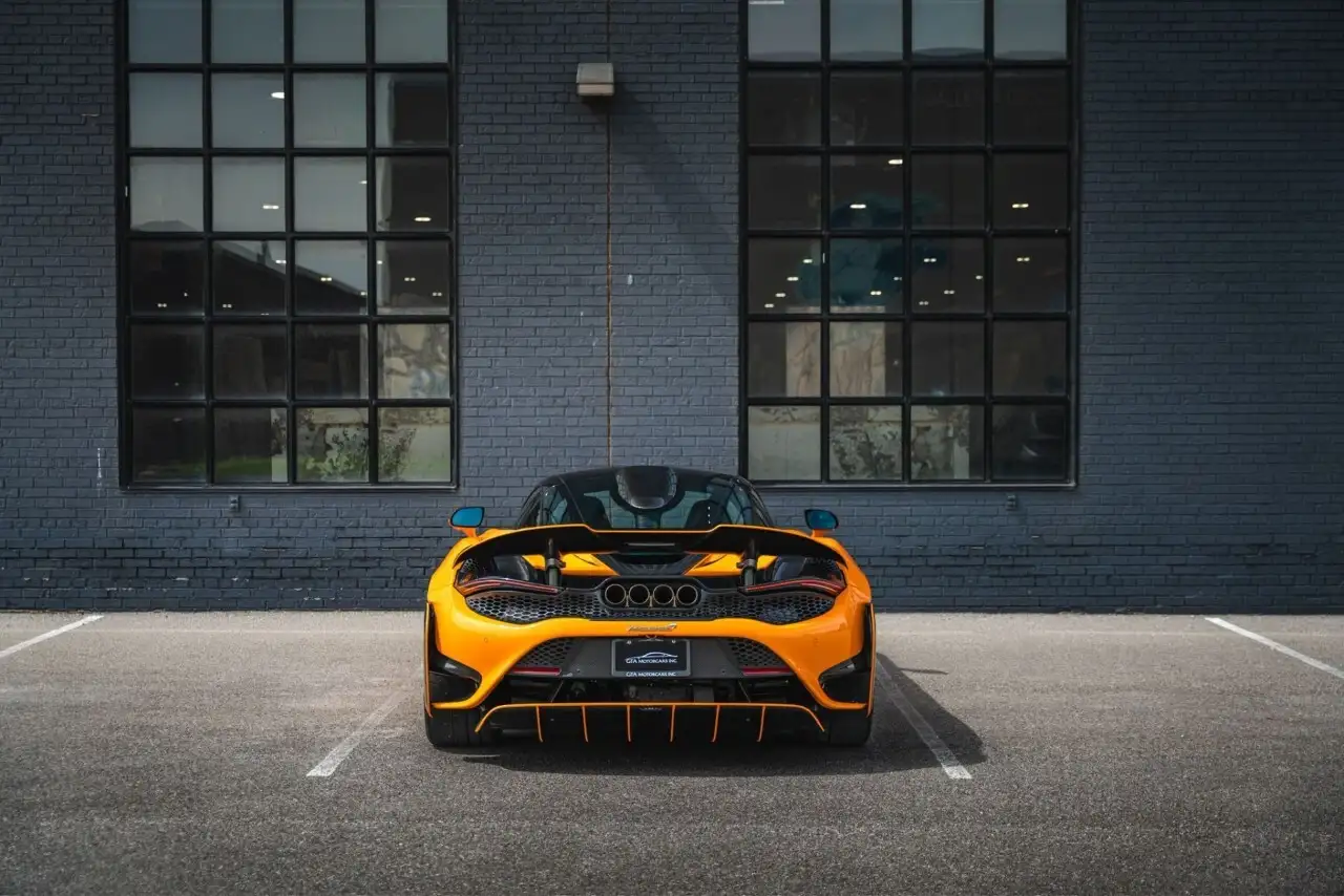 McLaren 765LT fotografie McLaren 765LT